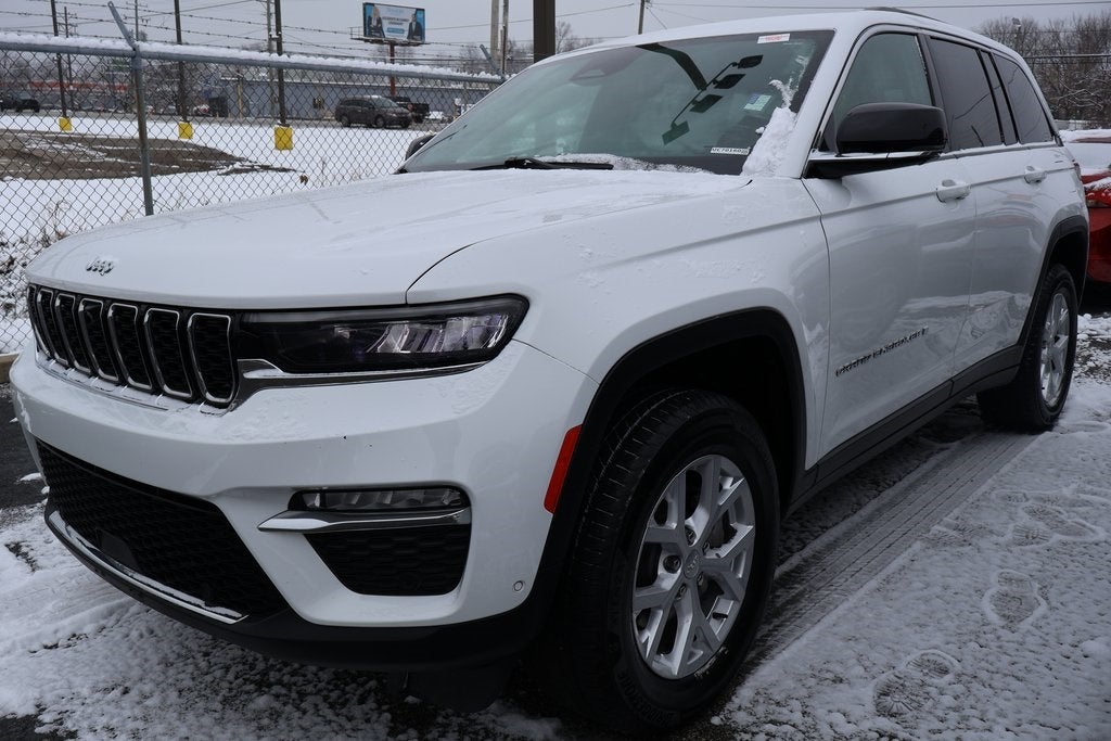 2023 Jeep Grand Cherokee Limited 4x2