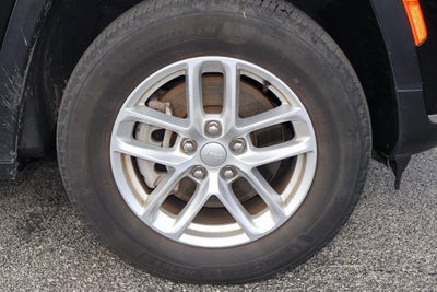 2023 Jeep Grand Cherokee L Laredo 4x2