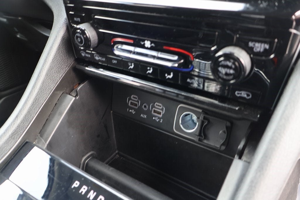 2023 Jeep Grand Cherokee L Laredo 4x4