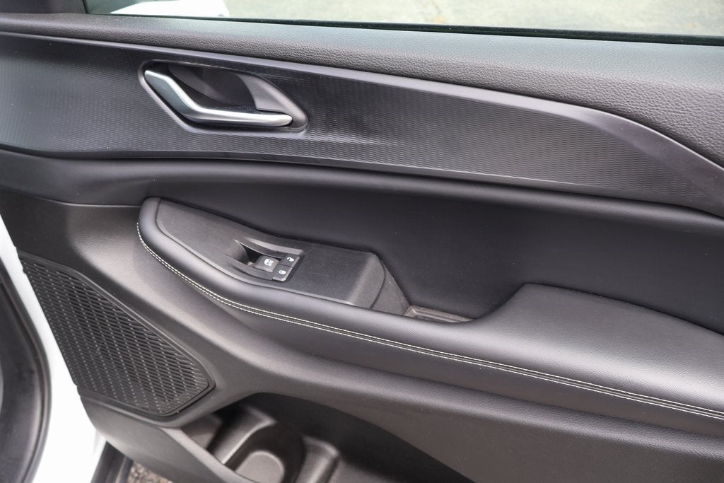 2023 Jeep Grand Cherokee L Laredo 4x4