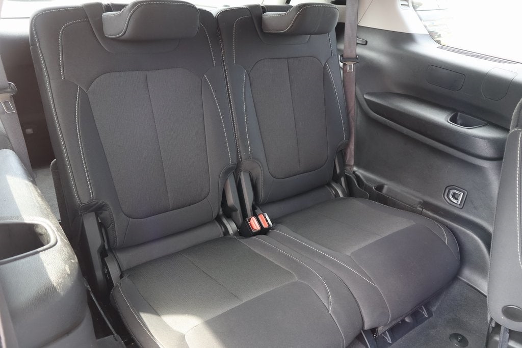 2023 Jeep Grand Cherokee L Laredo 4x4