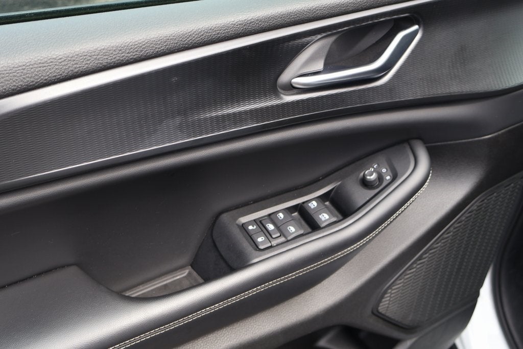 2023 Jeep Grand Cherokee L Laredo 4x4