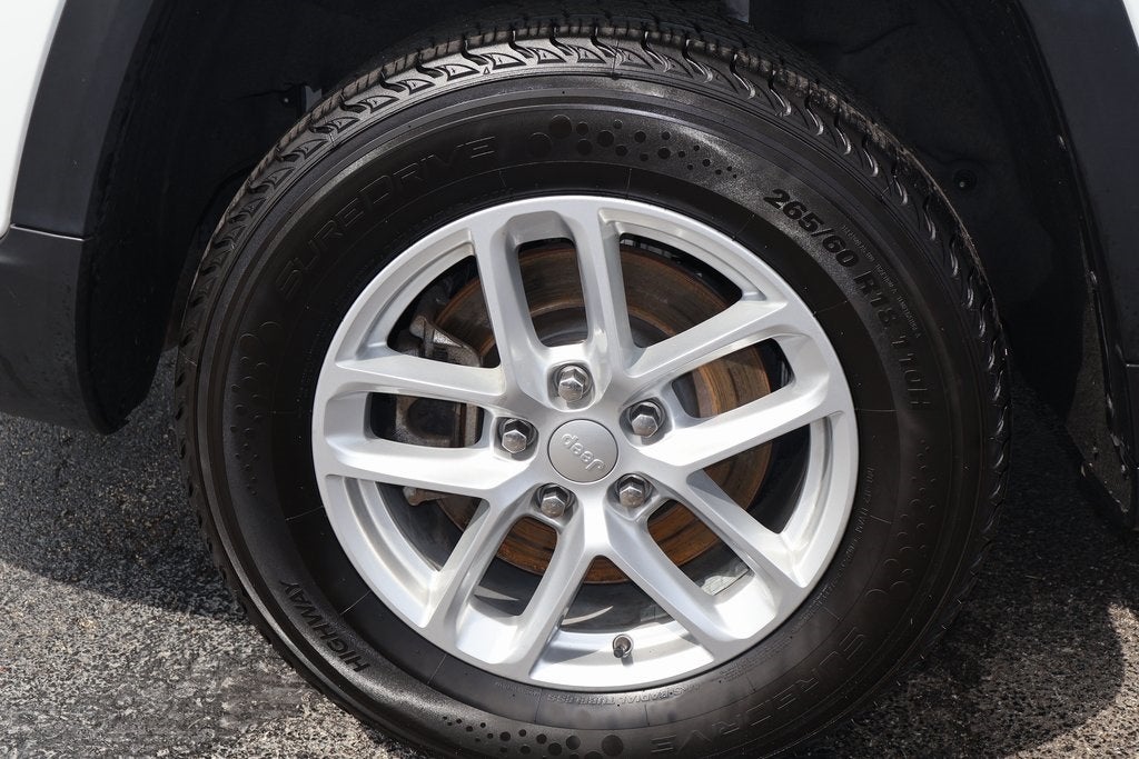 2023 Jeep Grand Cherokee L Laredo 4x4