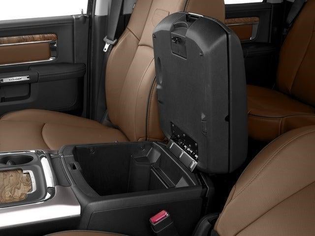 2017 RAM 1500 Limited Crew Cab 4x4 5'7' Box