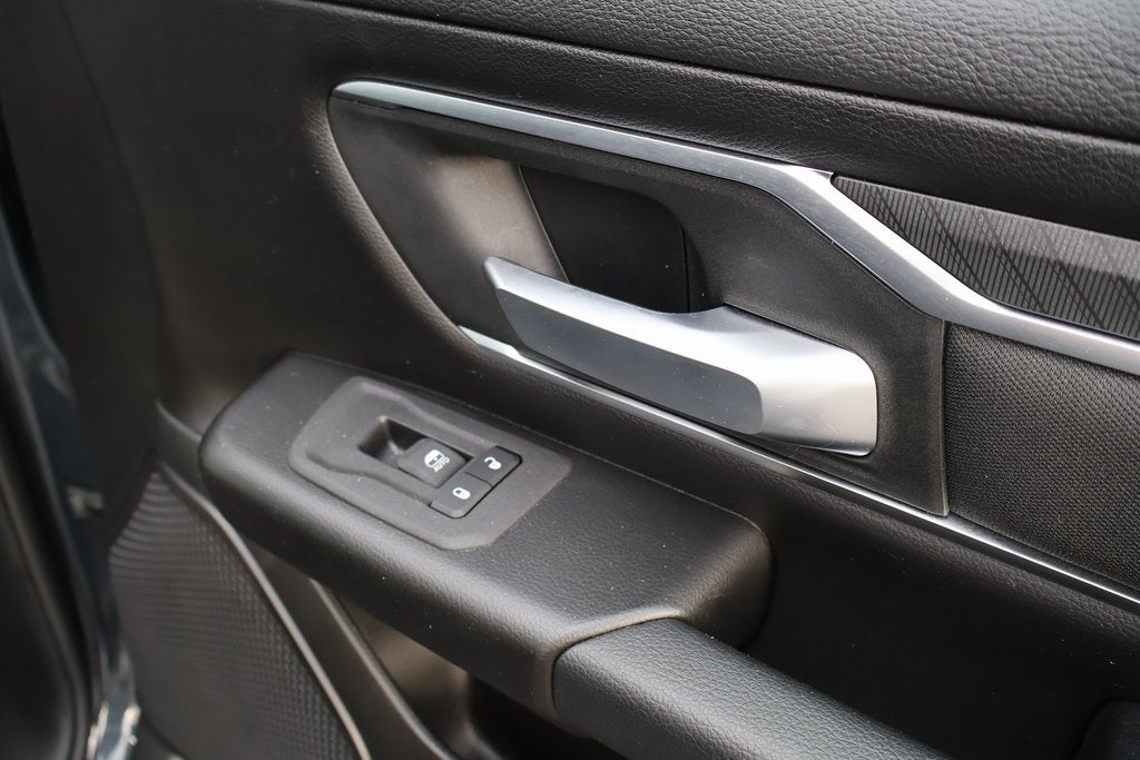 2025 RAM 1500 Big Horn Crew Cab 4x4 6'4' Box