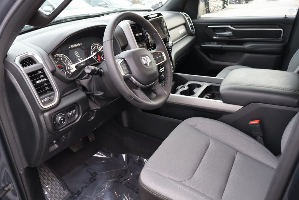 2025 RAM 1500 Big Horn Crew Cab 4x4 6'4' Box