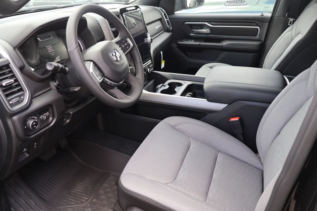 2026 RAM Ram 1500 RAM 1500 BIG HORN QUAD CAB 4X4 6'4' BOX