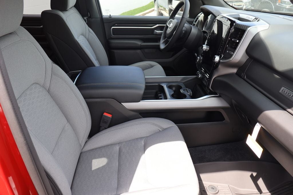 2026 RAM Ram 1500 RAM 1500 BIG HORN QUAD CAB 4X4 6'4' BOX