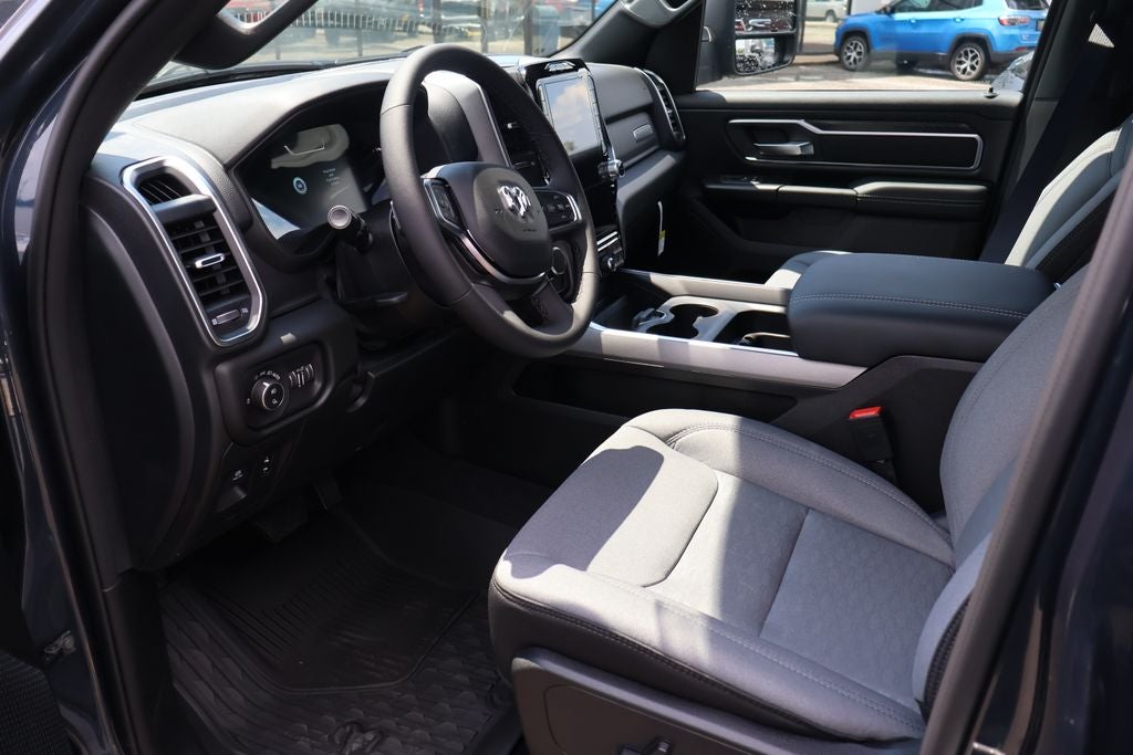2026 RAM Ram 1500 RAM 1500 BIG HORN QUAD CAB 4X4 6'4' BOX