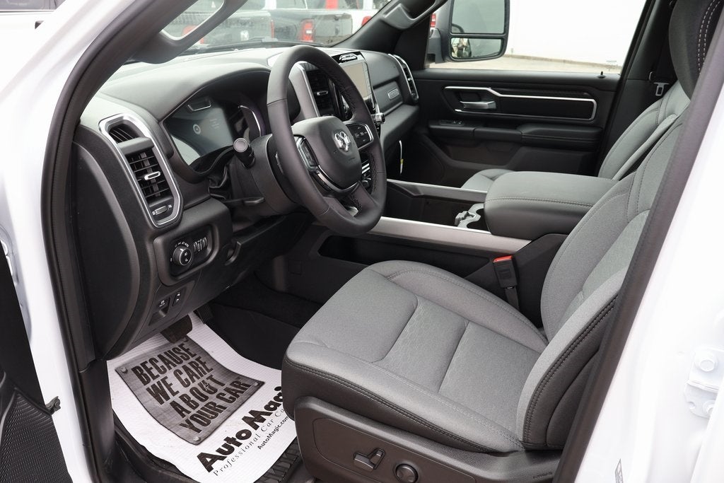 2025 RAM Ram 1500 RAM 1500 BIG HORN QUAD CAB 4X4 6'4' BOX