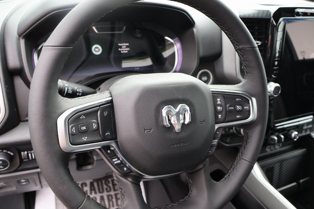 2025 RAM Ram 1500 RAM 1500 BIG HORN QUAD CAB 4X4 6'4' BOX