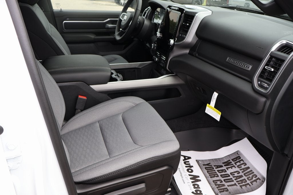 2025 RAM Ram 1500 RAM 1500 BIG HORN QUAD CAB 4X4 6'4' BOX