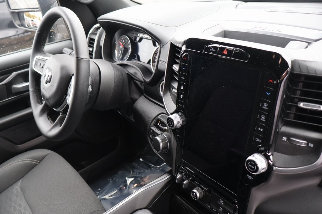 2025 RAM 1500 Big Horn Crew Cab 4x4 5'7' Box