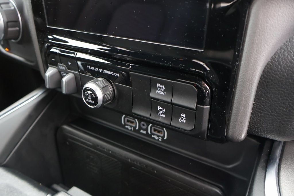 2025 RAM 1500 Big Horn Crew Cab 4x4 5'7' Box