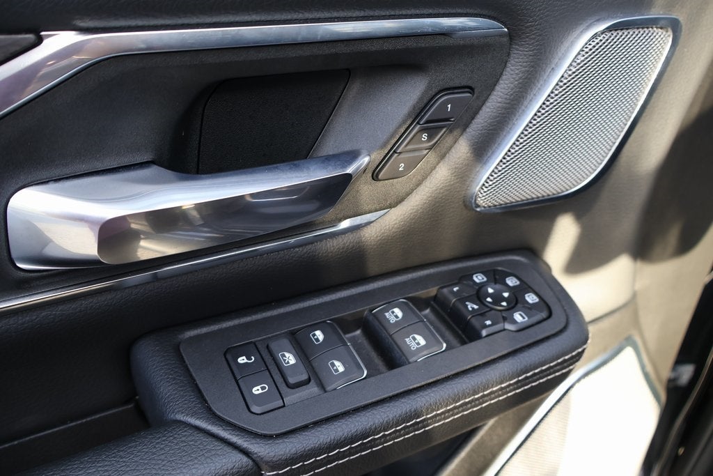 2025 RAM 1500 Laramie Crew Cab 4x4 5'7' Box