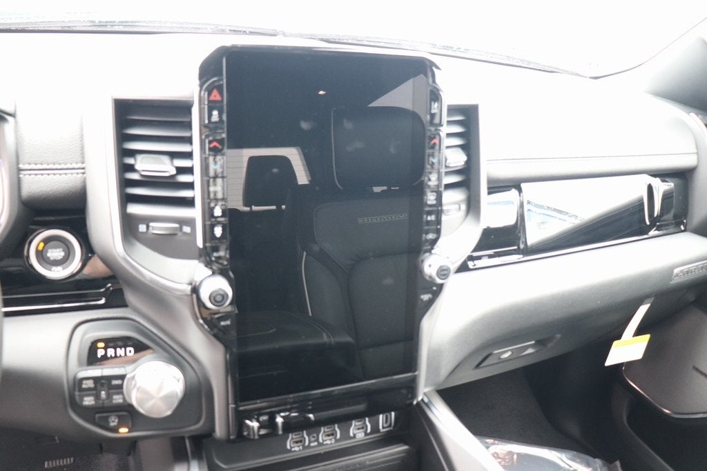 2025 RAM Ram 1500 RAM 1500 LARAMIE CREW CAB 4X4 5'7' BOX