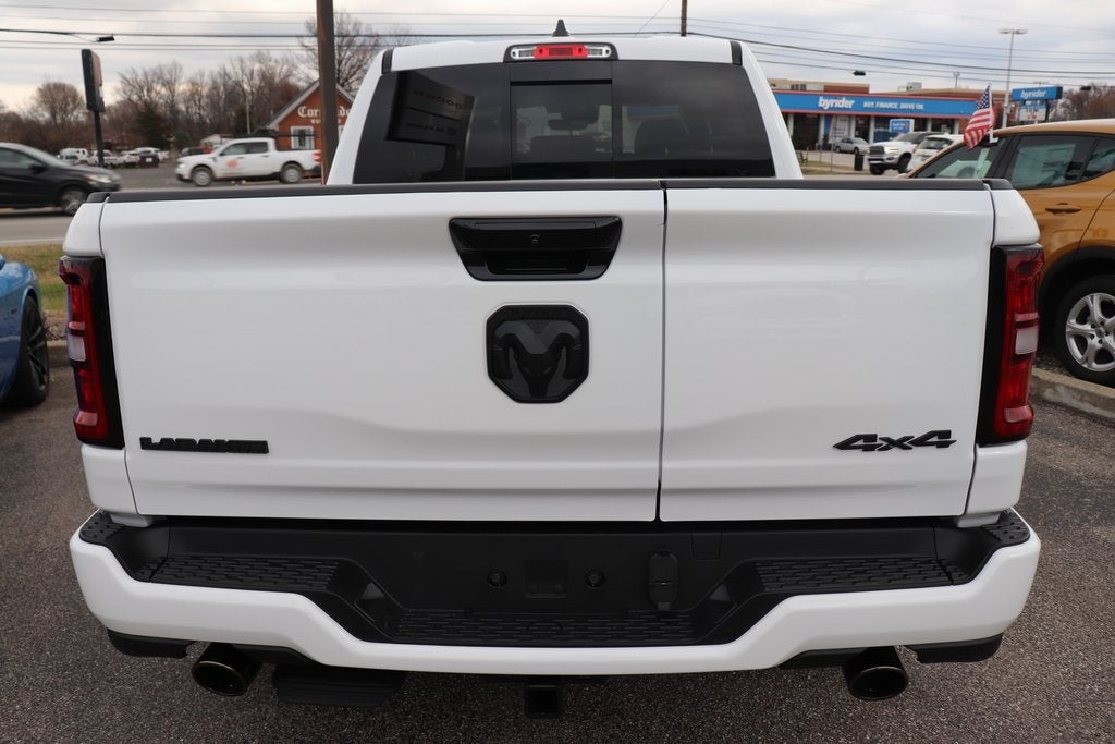2025 RAM Ram 1500 RAM 1500 LARAMIE CREW CAB 4X4 5'7' BOX