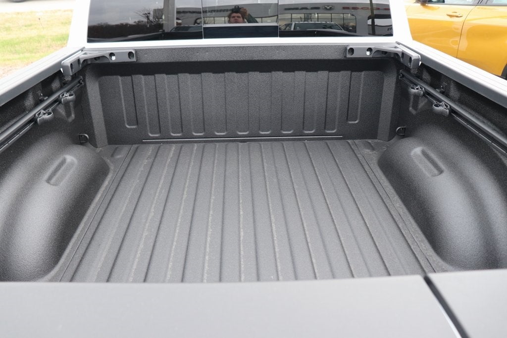 2025 RAM Ram 1500 RAM 1500 LARAMIE CREW CAB 4X4 5'7' BOX