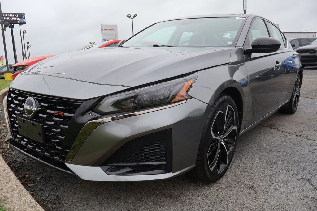 2024 Nissan Altima SR FWD