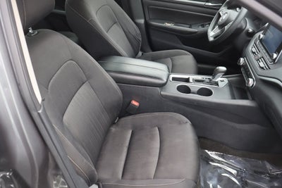 2022 Nissan Altima SV FWD