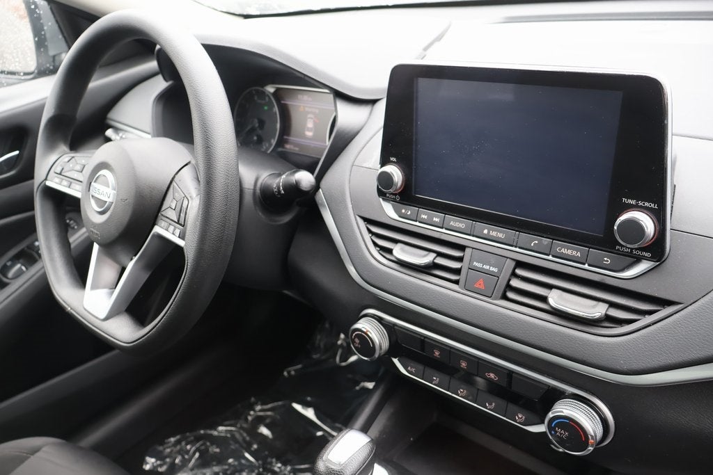 2022 Nissan Altima SV FWD