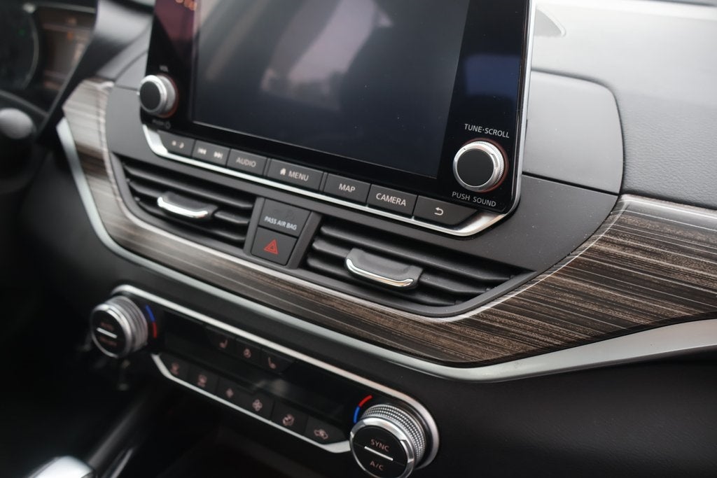 2022 Nissan Altima SL FWD