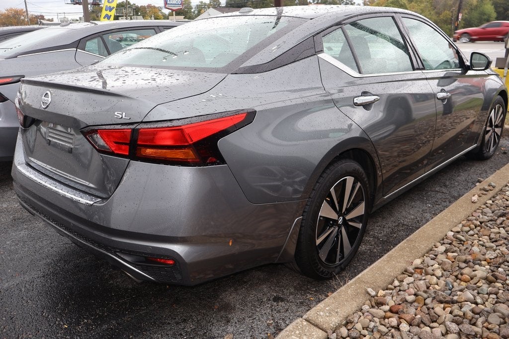 2022 Nissan Altima SL FWD