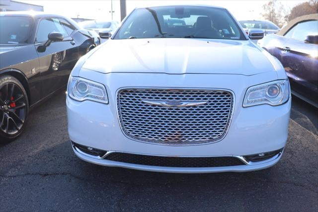 2017 Chrysler 300 Limited