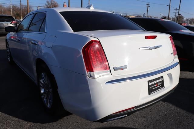 2017 Chrysler 300 Limited