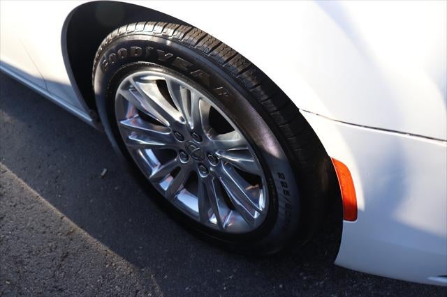 2017 Chrysler 300 Limited