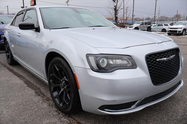 2019 Chrysler 300 Touring