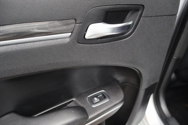 2019 Chrysler 300 Touring