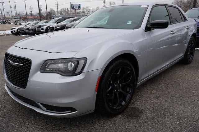 2019 Chrysler 300 Touring