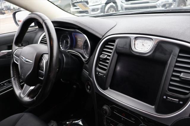 2019 Chrysler 300 Touring