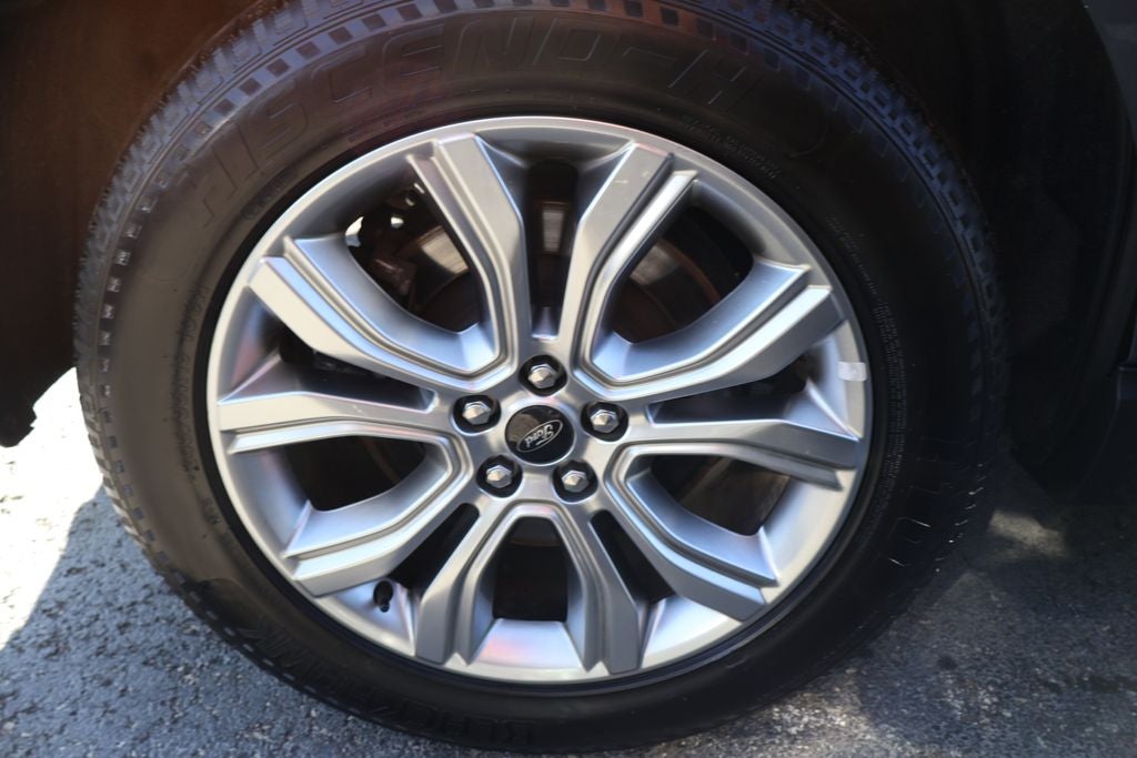 2024 Ford Edge Titanium