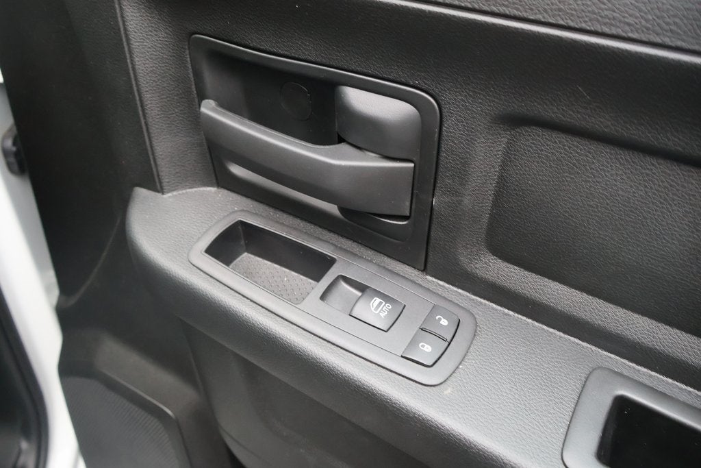 2024 RAM 3500 Tradesman Crew Cab 4x4 8' Box