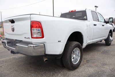 2024 RAM 3500 Tradesman Crew Cab 4x4 8' Box