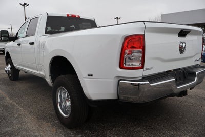 2024 RAM 3500 Tradesman Crew Cab 4x4 8' Box