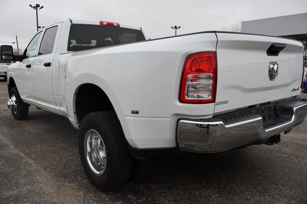 2024 RAM 3500 Tradesman Crew Cab 4x4 8' Box