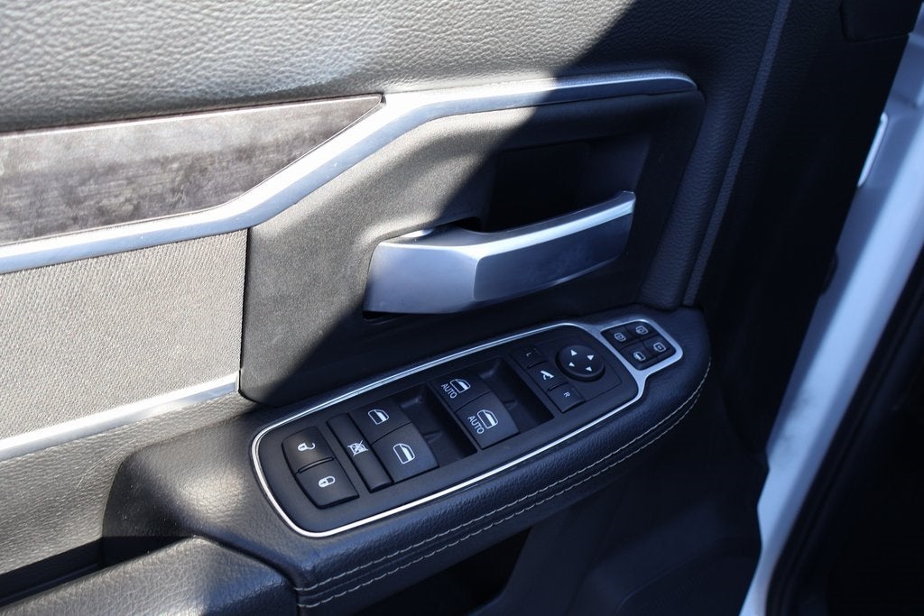 2024 RAM 3500 Big Horn Crew Cab 4x4 8' Box