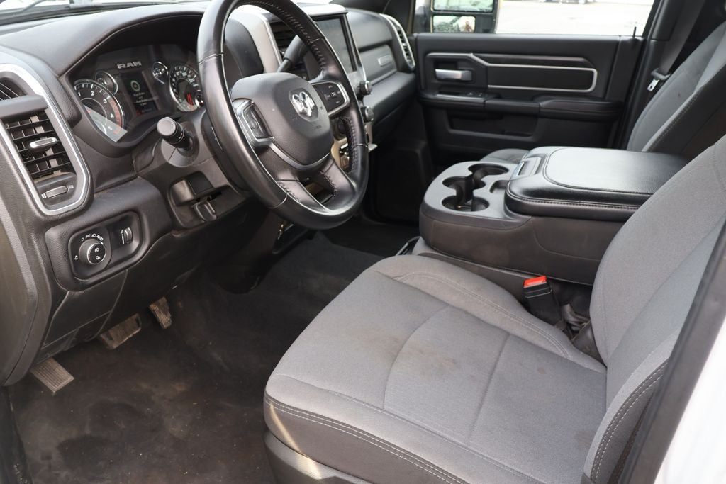 2024 RAM 3500 Big Horn Crew Cab 4x4 8' Box