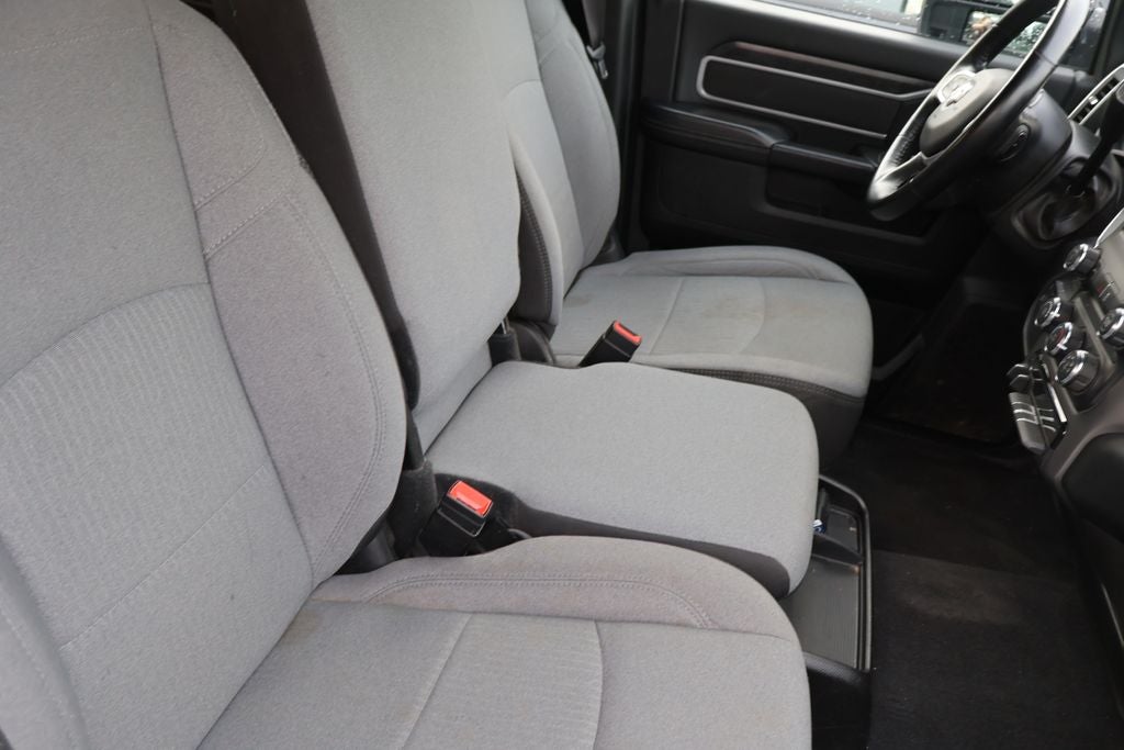 2024 RAM 3500 Big Horn Crew Cab 4x4 8' Box