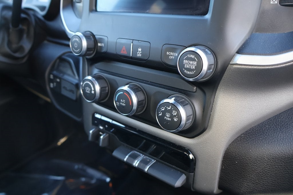 2023 RAM 3500 Big Horn Crew Cab 4x4 8' Box