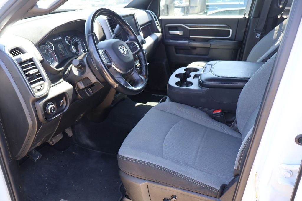 2024 RAM 3500 Big Horn Crew Cab 4x4 8' Box