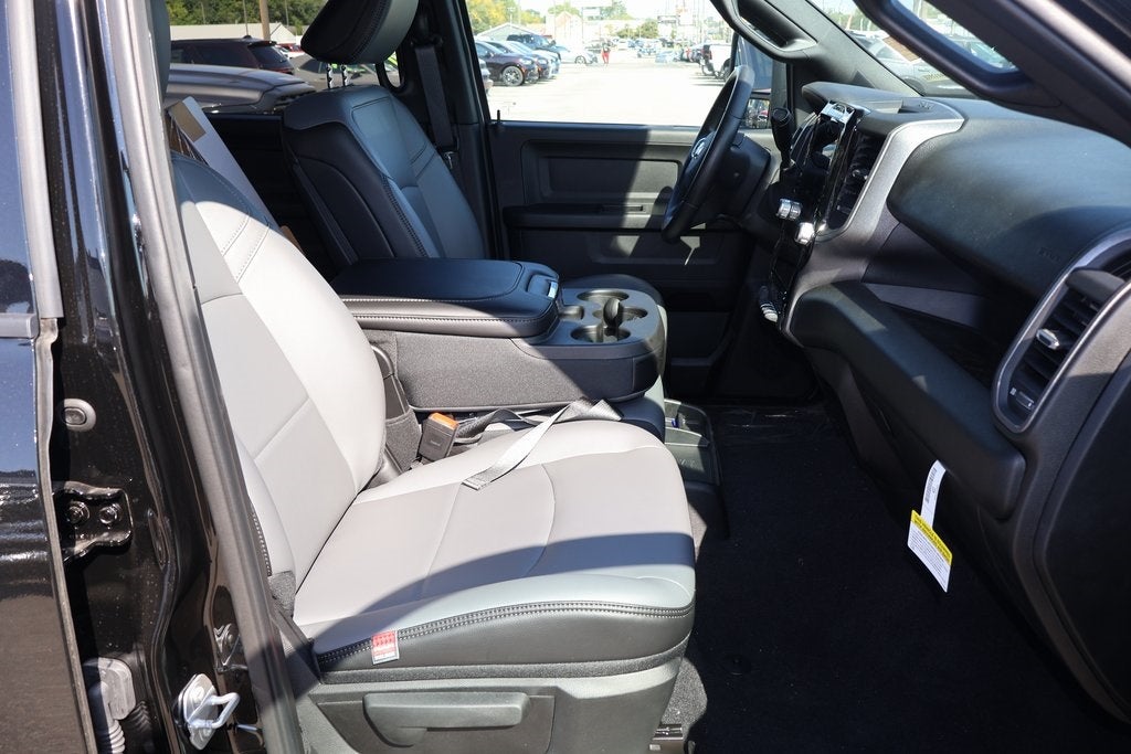 2025 RAM Ram 2500 RAM 2500 TRADESMAN CREW CAB 4X4 6'4' BOX