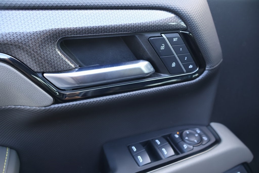 2023 Chevrolet Silverado 1500 4WD Crew Cab Short Bed ZR2