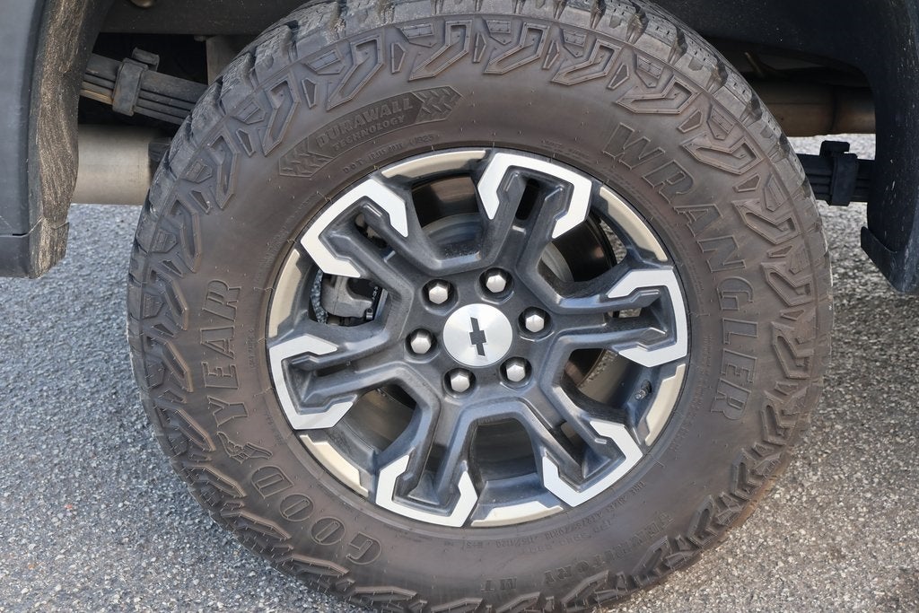 2023 Chevrolet Silverado 1500 4WD Crew Cab Short Bed ZR2