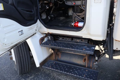 2013 Hino Box Truck 338