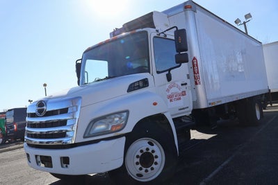 2013 Hino Box Truck 338