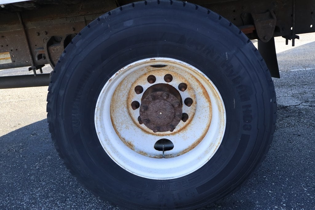 2013 Hino Box Truck 338